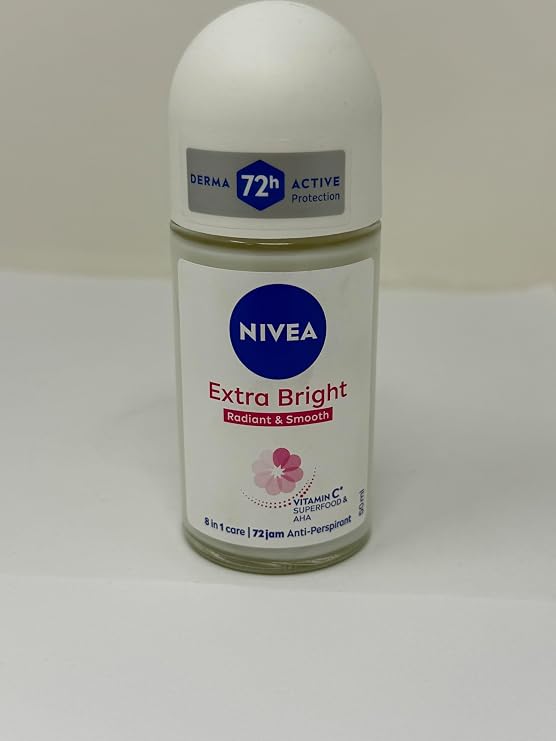 NIVEA Extra Bright 8 Super Food Vitamin C Collagen Booster Underarm Roll-On Deodorant, Alcohol-Free, 72HR Odor Protection, Smooth & Bright Skin, 50ml, 1.69oz, Pack of 2