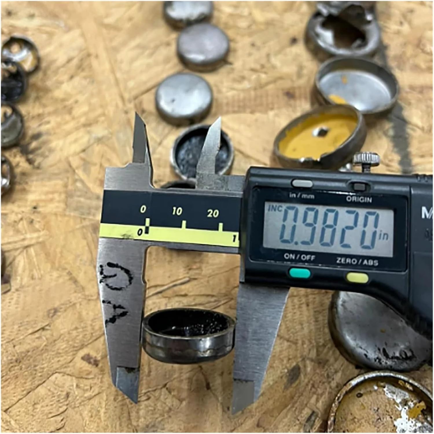 1PC 0.982 CAT3046