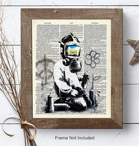 Miniatura 7 de Banksy Gas Mask Graffiti Street Art Mural - Contemporary Dictionary Art, Home Decor - Upcycled Wall Art Print, Poster - Unique Room Decorations -