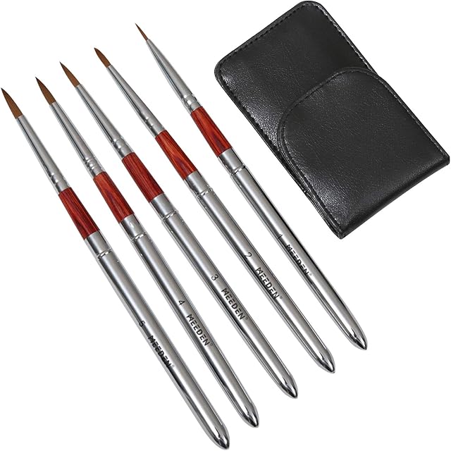 MEEDEN 5 Pcs Artist Paint Brushes, Portable Compact Retractable Round Pointed Travel Brushes Set with Mini Leather Case for Acrylic Watercolor Oil Painting, Pocket Sized