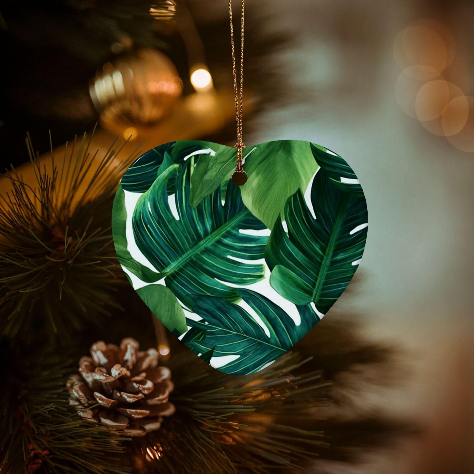 Christmas Ornaments for Christmas Tree Decoration Hanging Banana Leaves Ornament with Gold Ribbon Crafts Heart Shape Ceramic Pendant for Keepsake Gifts Xmas Decor Party Supplies