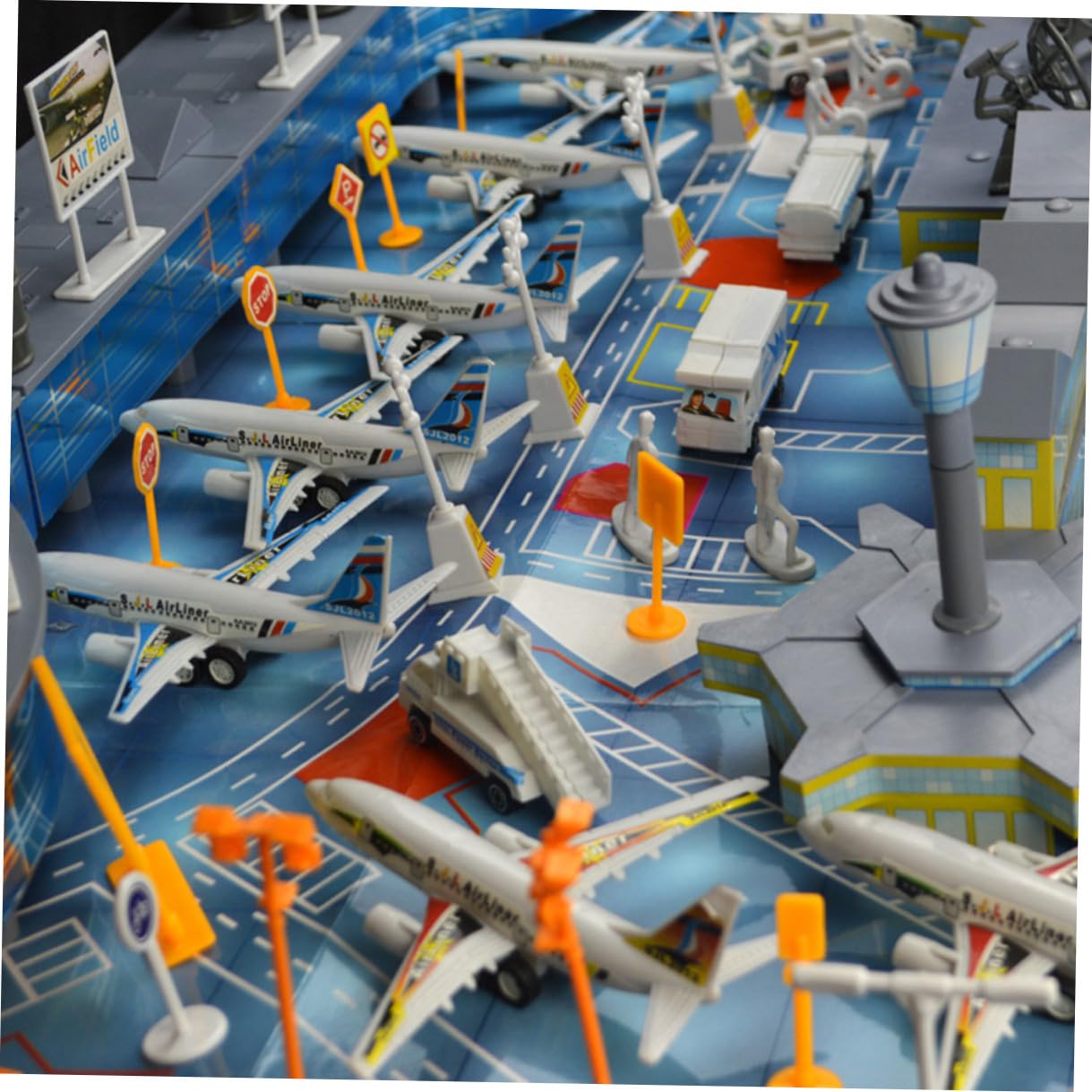 NOLITOY Avión de Juguete de Simulación en PVC para Niños, Modelo Educativo Que Promueve el Desarrollo Cerebral y Estimula la Imaginación en Escenas de Aeropuerto