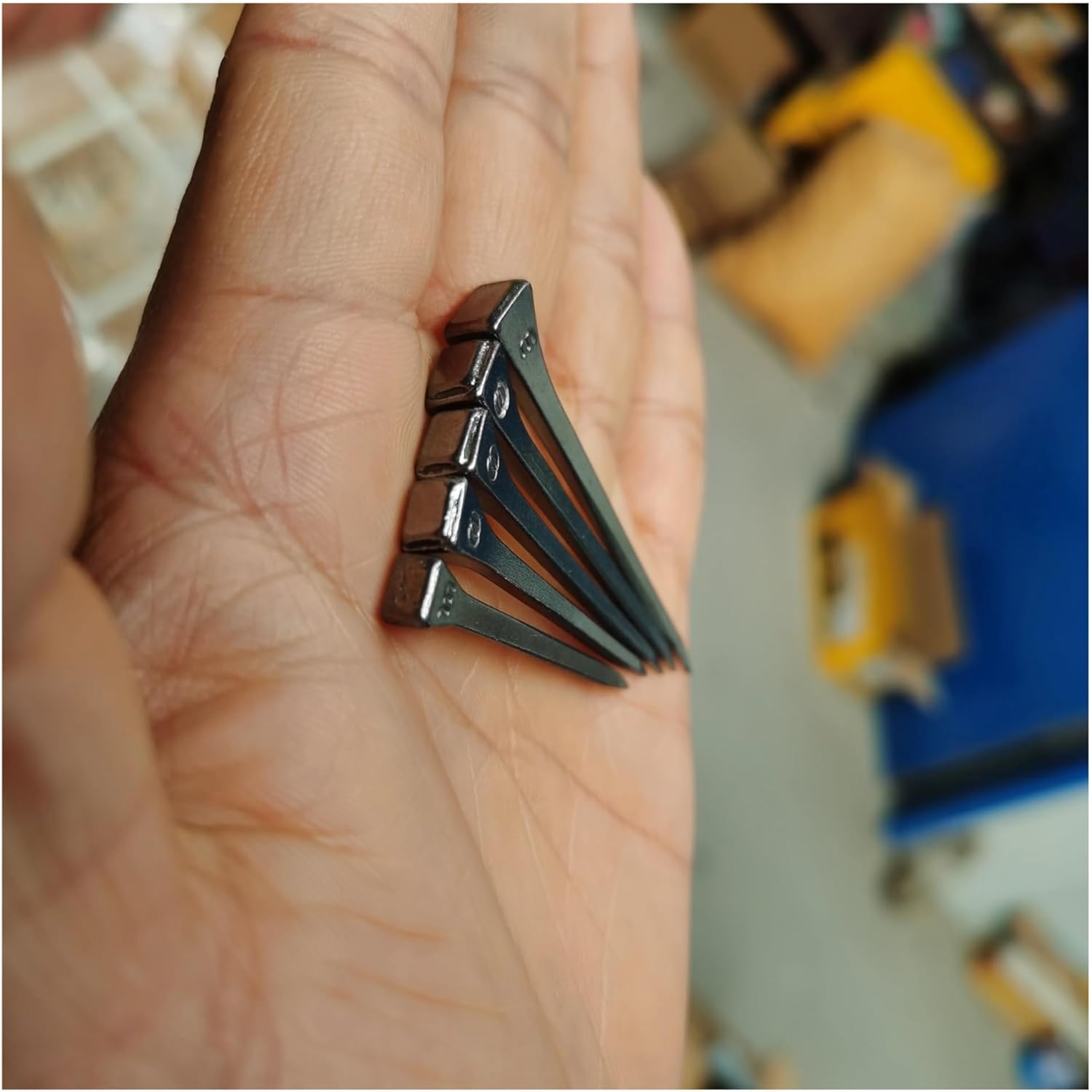 Horseshoe Nails E4 Horseshoe Nails E-Type (250 Pieces) 47.5 Mm One Box for Horse Training Equestrian Sports