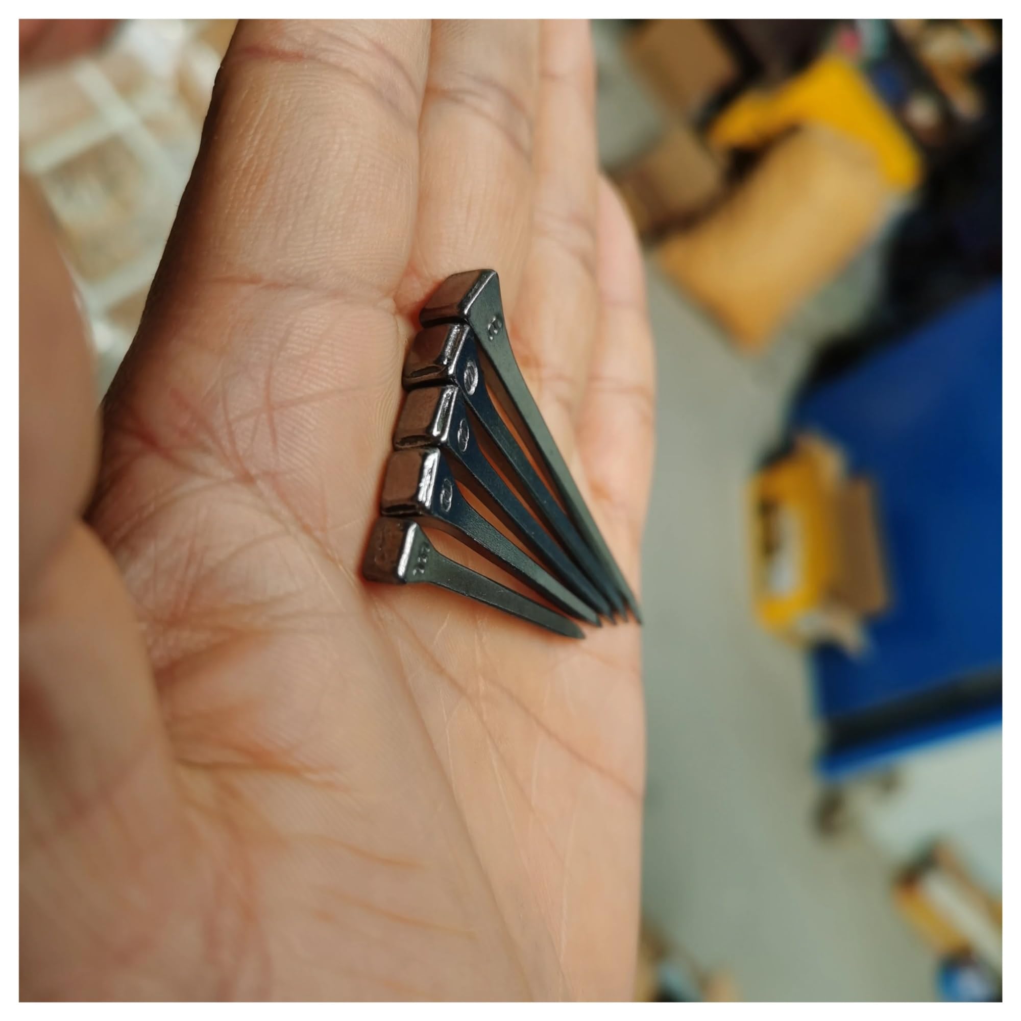 Clavos de herradura E4 E-Type (250 piezas) 47,5 mm, una caja