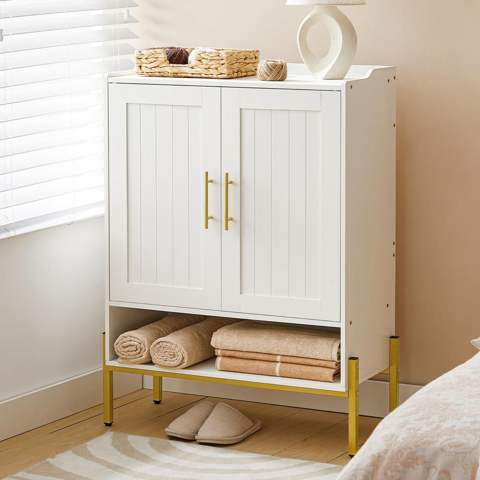 HOOBRO Shoe Cabinet, 5-Tier Shoe Storage Organizer with Doors, Wooden Shoe Cabinet Storage for Entryway, Freestanding Shoe Rack Cabinet with 3 Adjustable Shelves for Hallway, Gold and White DW41SC01