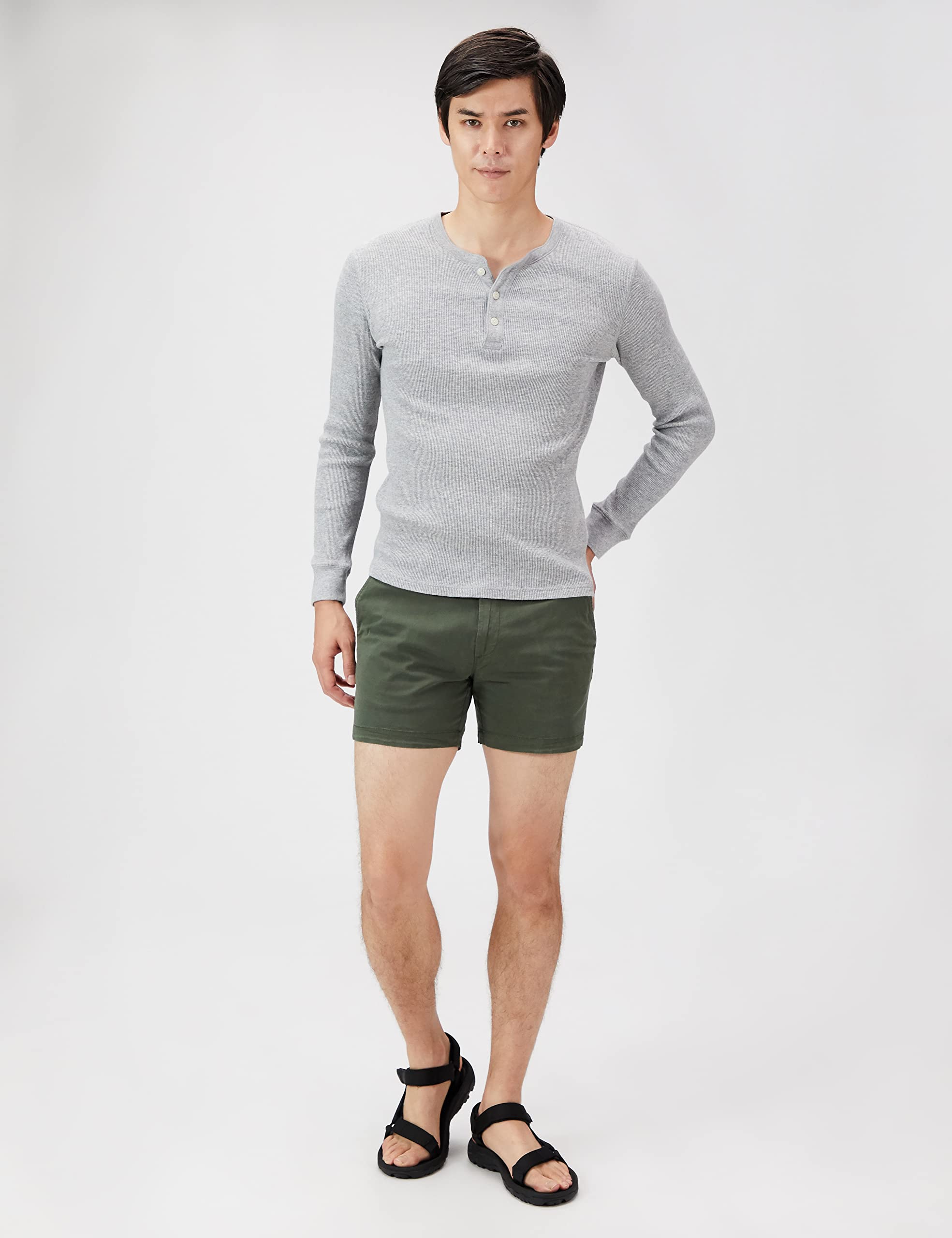 Amazon Essentials Hombre Pantalones Cortos Chinos Elásticos y Cómodos con Frente Plano y Corte Ajustado de 13cm