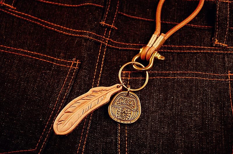ハンドメイド ファーストレイヤー 牛革 レトロ ラウンド レザー ロープ リストバンド レザー 彫刻 羽根 真鍮 アクセサリー キー