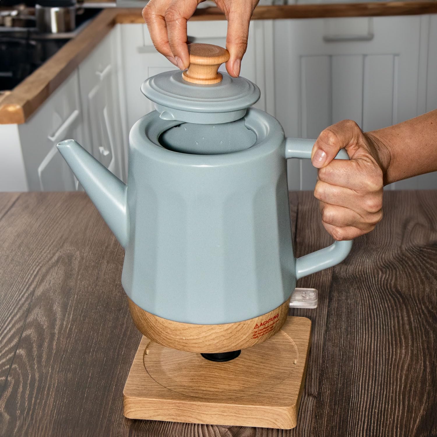 Elektrischer Wasserkocher aus Keramik, 1,5 Liter, abnehmbarer Deckel, Grau-Blau Modernes Design Harmonie, Teakettle ceramic 1500 W, grey, Deckel-Holzgriff,drehbare Basis, Öko-Design