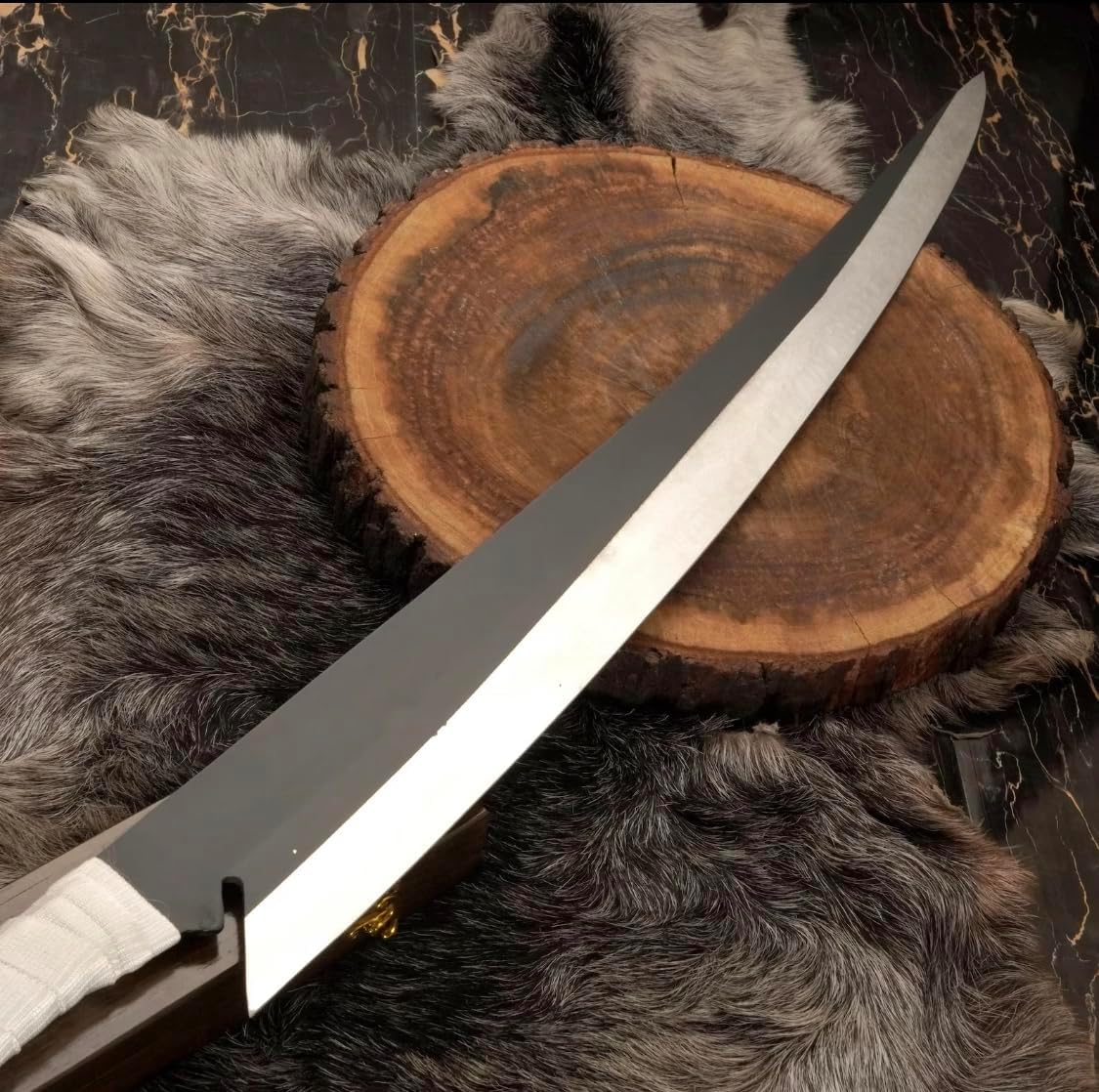 OLDZ CRAFTZ- Kurosaki Ichigo Zangetsu Collectible Cosplay Sword - 40 Inch Carbon Steel Blade, Leather Sheath - Anime Cosplay Katana Replica | Ichigo Sword Collectible Gift for Fans