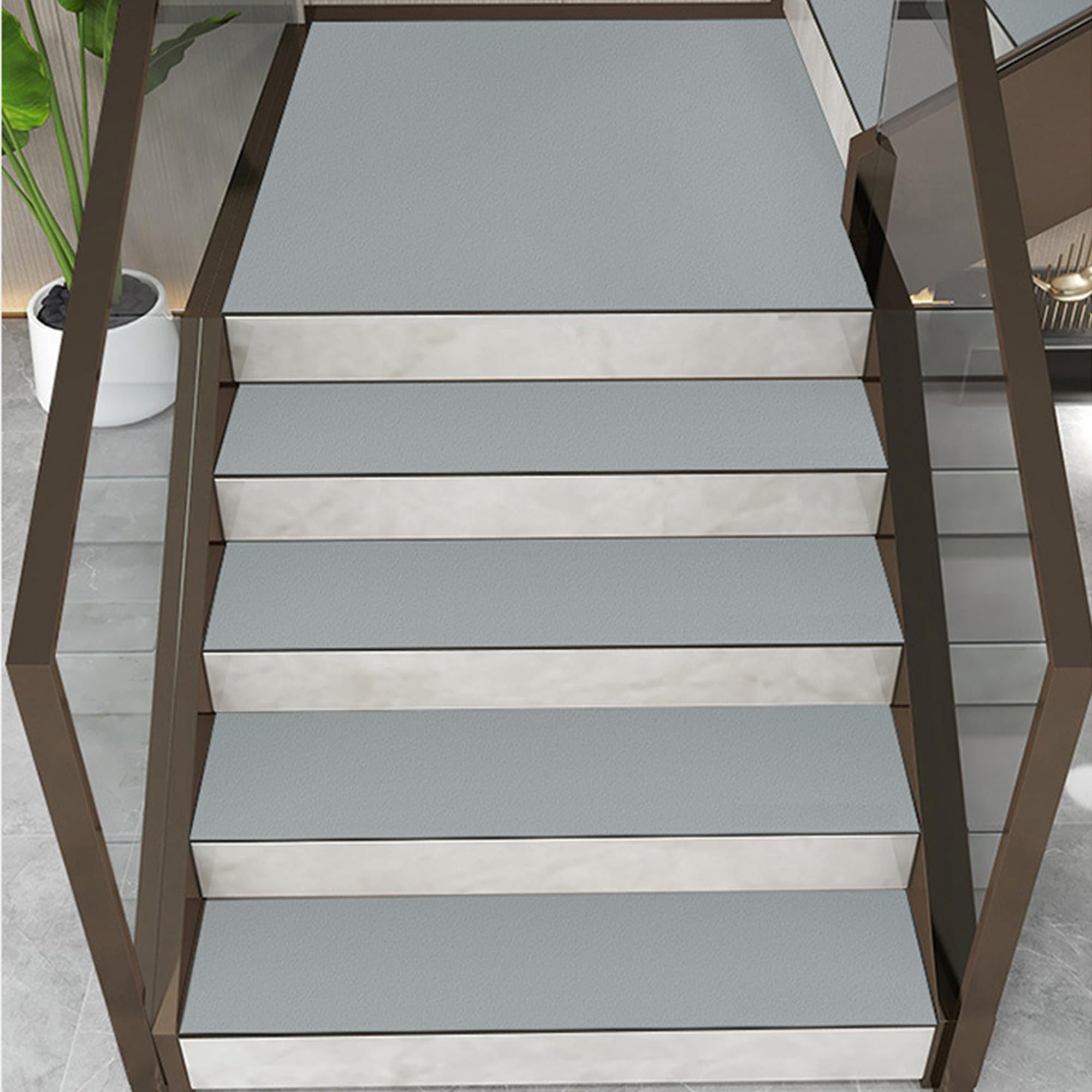 Waschbarer Trittschutz aus Holz mit rutschfester Unterseite, 7er-Pack (80 x 30 cm) für Hunde, Kinder und Senioren, blaue Treppensichere Matten