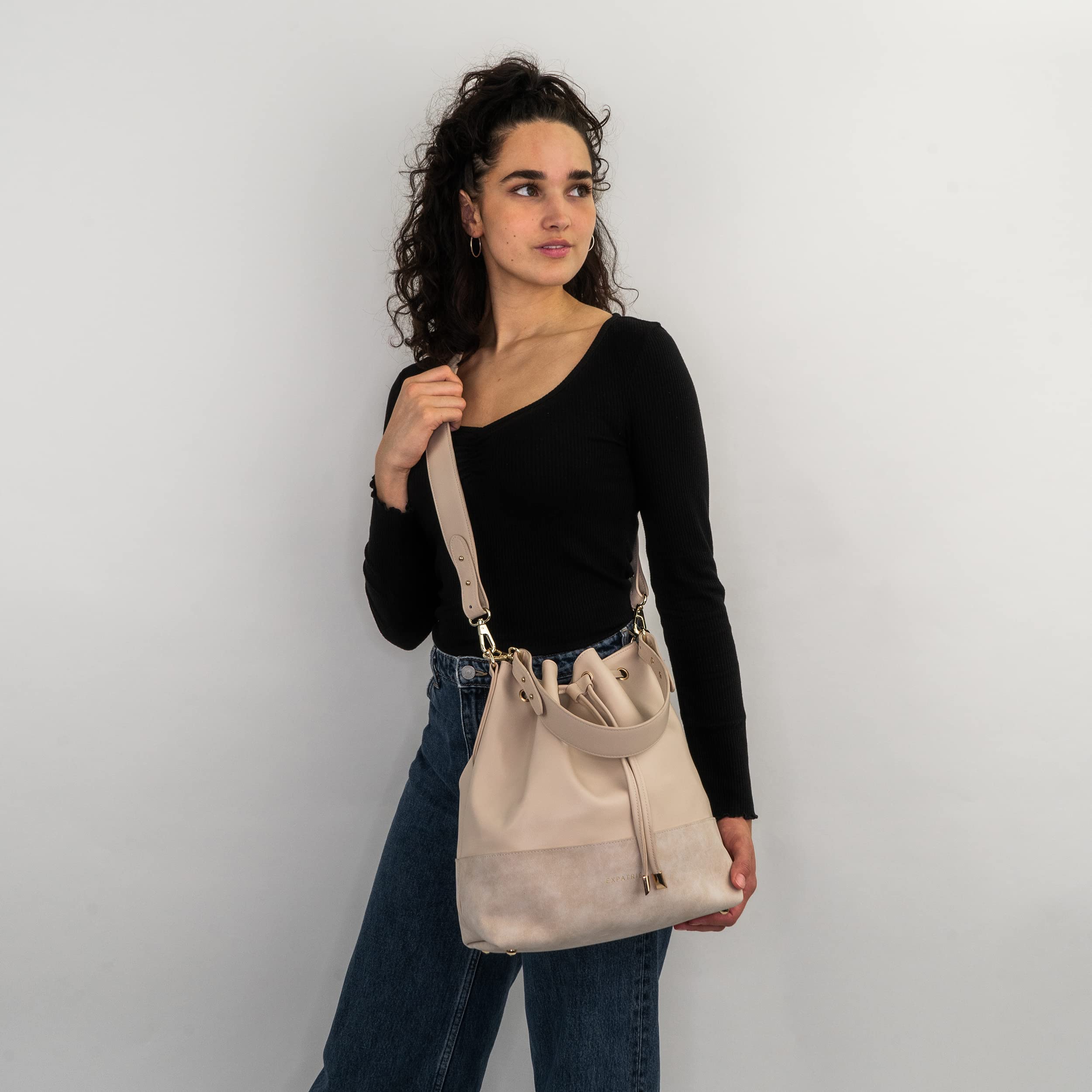 Expatrié Beuteltasche Damen Beige - Sarah Medium - Handtasche aus Veganem PU Leder - Umhängetasche für City, Business, Freizeit - Schlicht & Stylisch