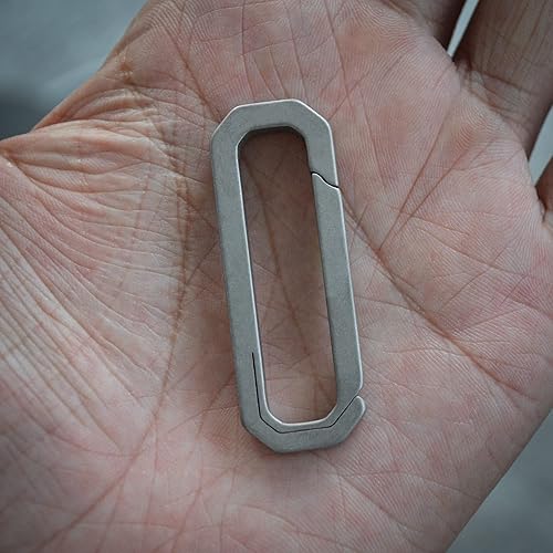 Miniatura 6 de EDC Titanio Mosquetón Clip Multifuncional Llavero Liberación Rápida Llavero Herramientas al aire libre