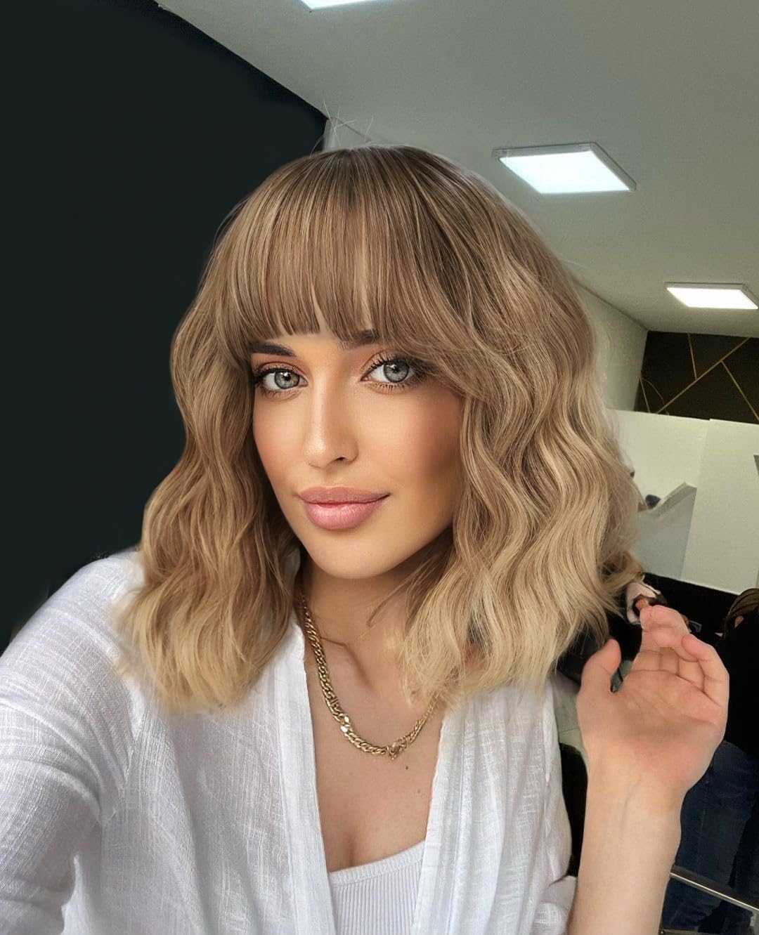 AISI HAIR Synthetic Wavy Curly Bob Wig with Bangs Ombre Brown mix Blonde Wig Short Bob Wavy Hair Wigs for Women Synthetic Heat Resistant Bob Wigs