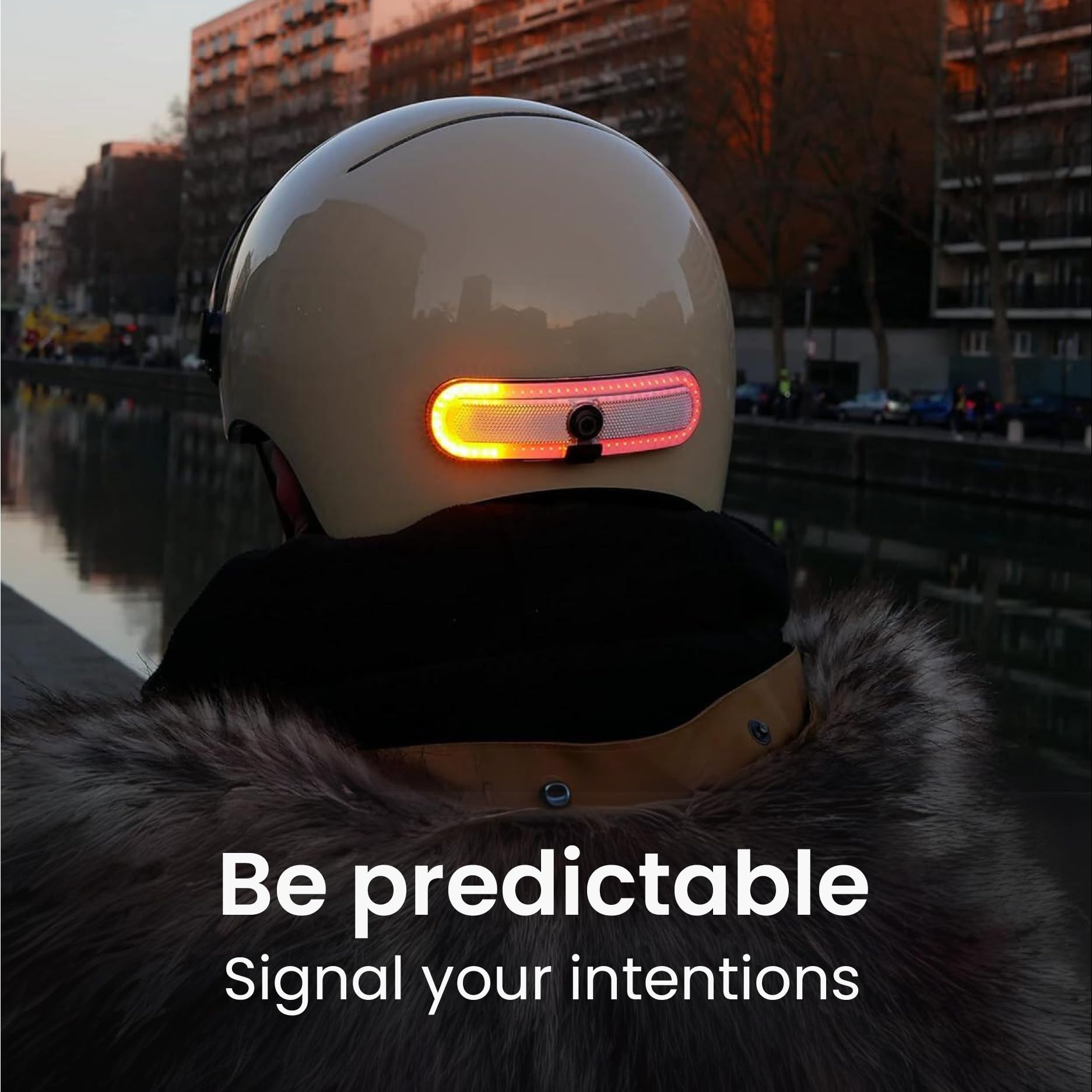 Overade Innovation - Luce di direzione per casco bici e scooter, rosso con indicatore di direzione destra/sinistra, telecomando Oximote incluso, funzione luce freno opzionale