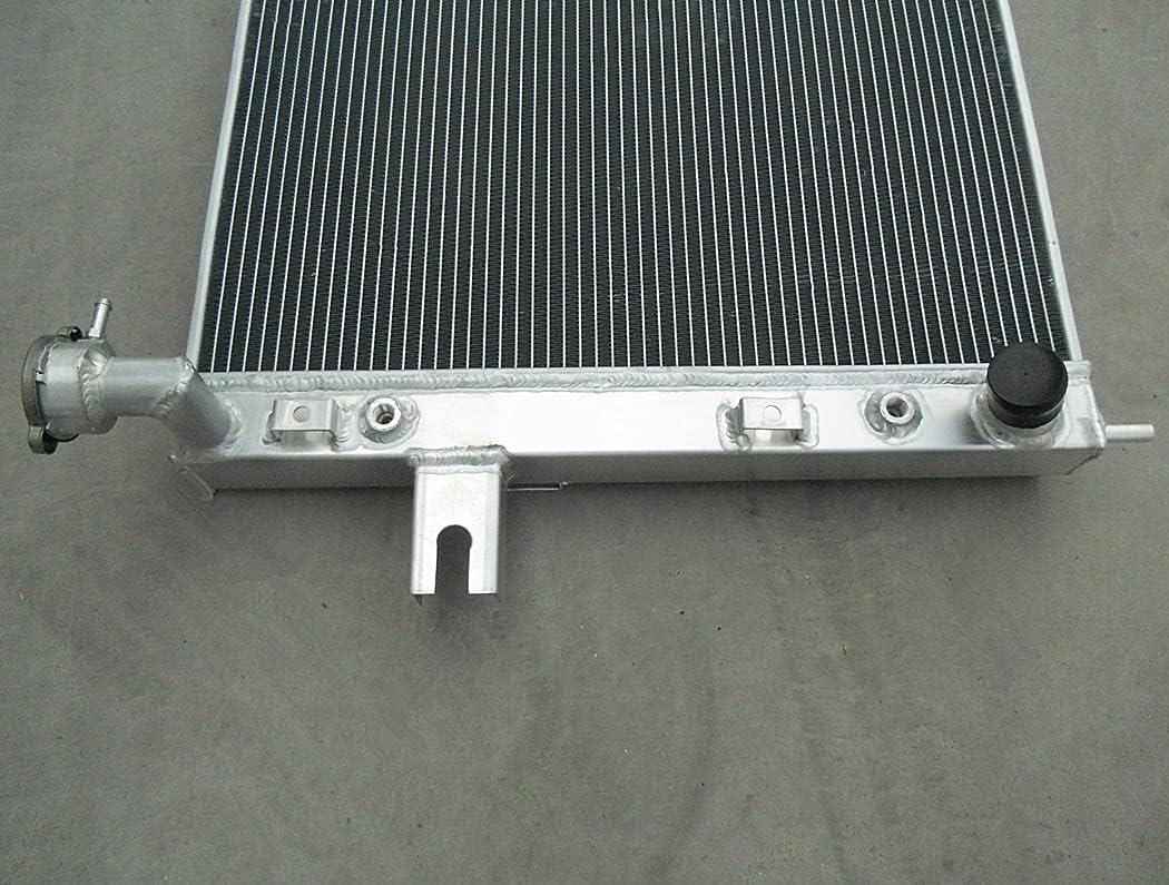 Aluminum Radiator For Jeep Grand Cherokee 4.0L L6 1999-2004 2003 2002 2001 2000 AT/MT Silver