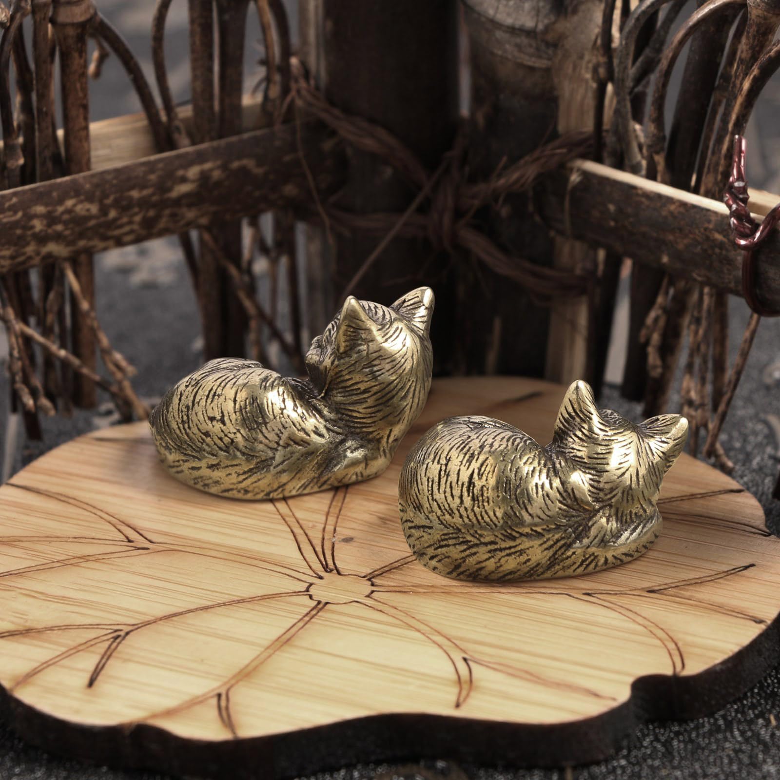 Süße Mini-Katzenfiguren Aus Kunstharz – Perfekt Als Deko Für Schreibtisch, Auto Oder Garten