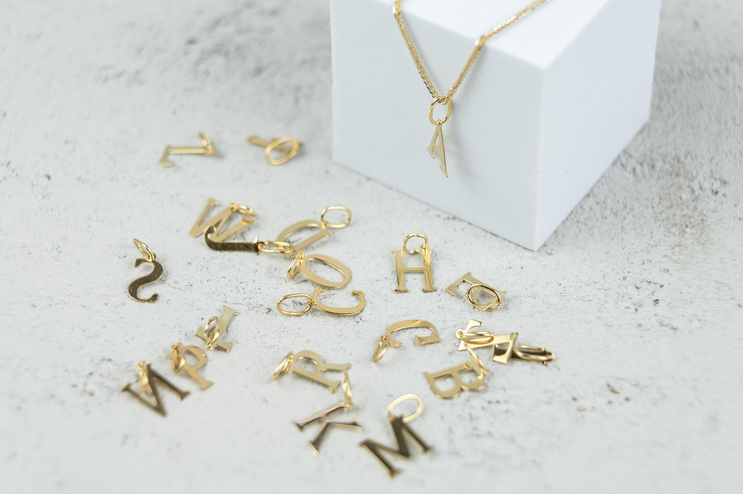 Rodium - Goldene Anhänger, Buchstabe, 14 Karat Gold/ 585er Feingehalt, Charms für Halskette oder Ketten Armband, Ideales Geschenke für Damen, Kettenanhänger für Goldschmuck