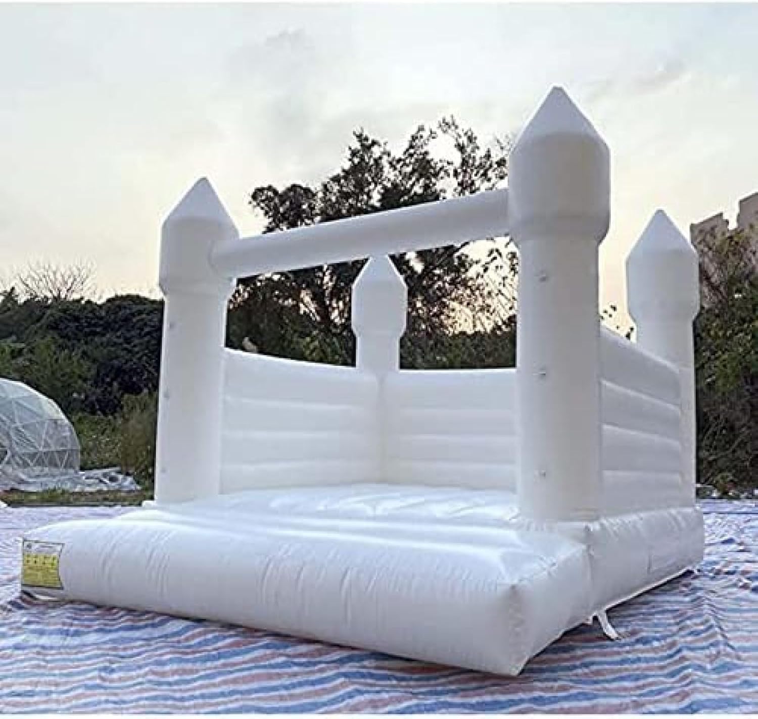 Gonflable Mariage Rebond Maison Château Blanc Pull Rebondissant Château Mariage Fiançailles Décorations Lit Sautant pour La Fête
