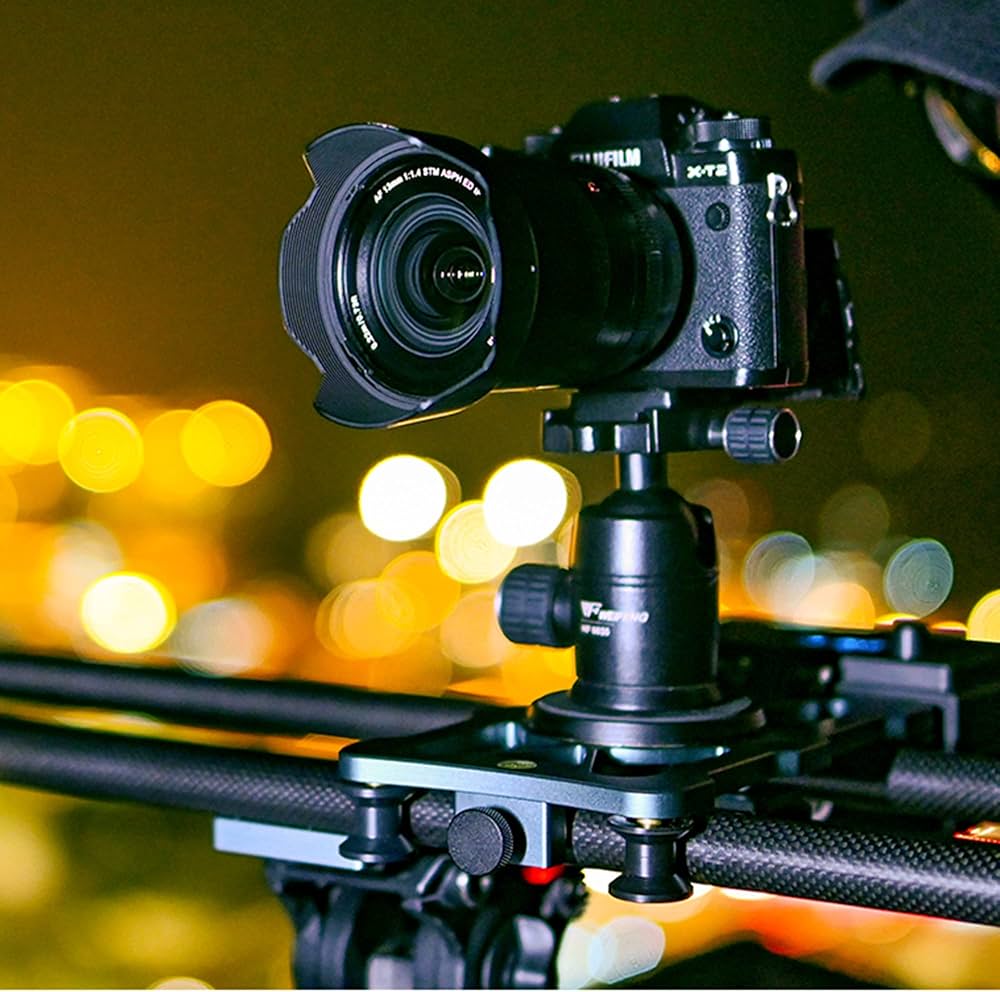 Amazon | VILTROX 13mm F1.4 XF APS-C 広角単焦点レンズ 大口径 瞳AF