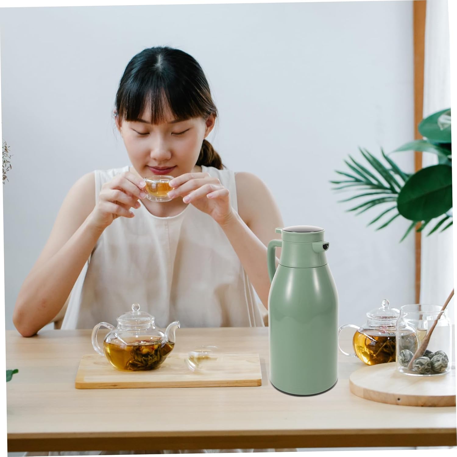 POPETPOP Insulated Thermal Carafe with Temperature Display Vacuum Bottle for Coffee Tea and Beverages Practical Design Comfortable Handle Scalding for Home Use