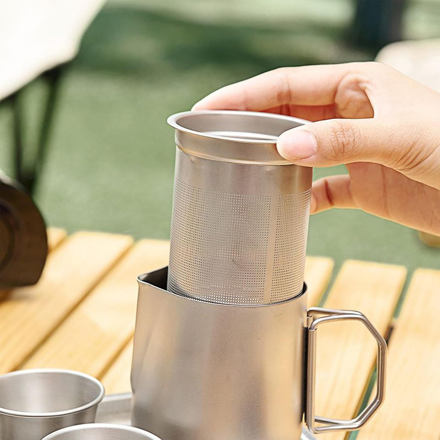 ティーセット | ティーポットとティーインフューザー付きカップ4個 | 50mlカップ 屋内/屋外/旅行/ハイキング/キャンプ用