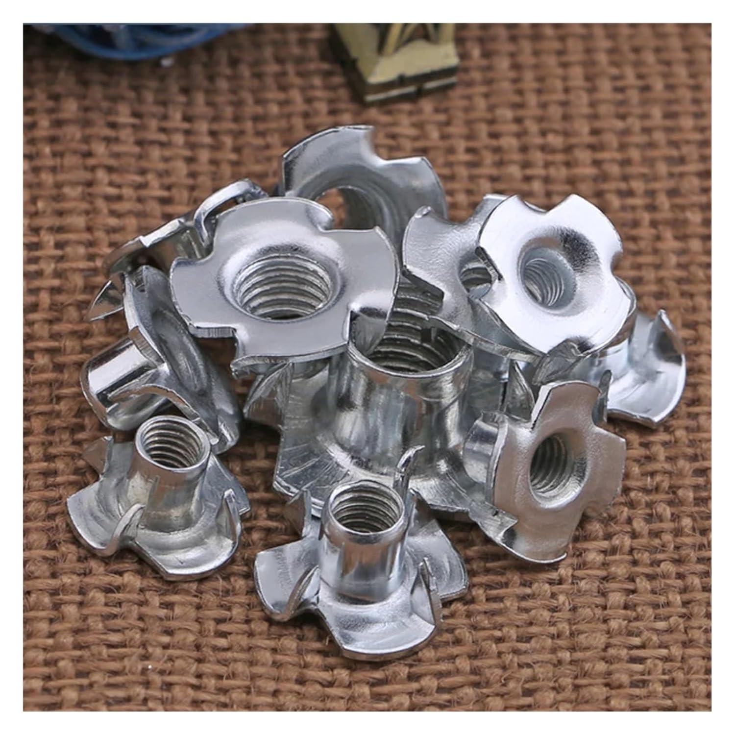 10/20/ 50pcs M3 M4 M5 M6 M8 M10 M12 Zinc Plated Four Claws Nut Speaker T-nut Blind Pronged Insert Tee Furniture Hardware(50pcs,M3)