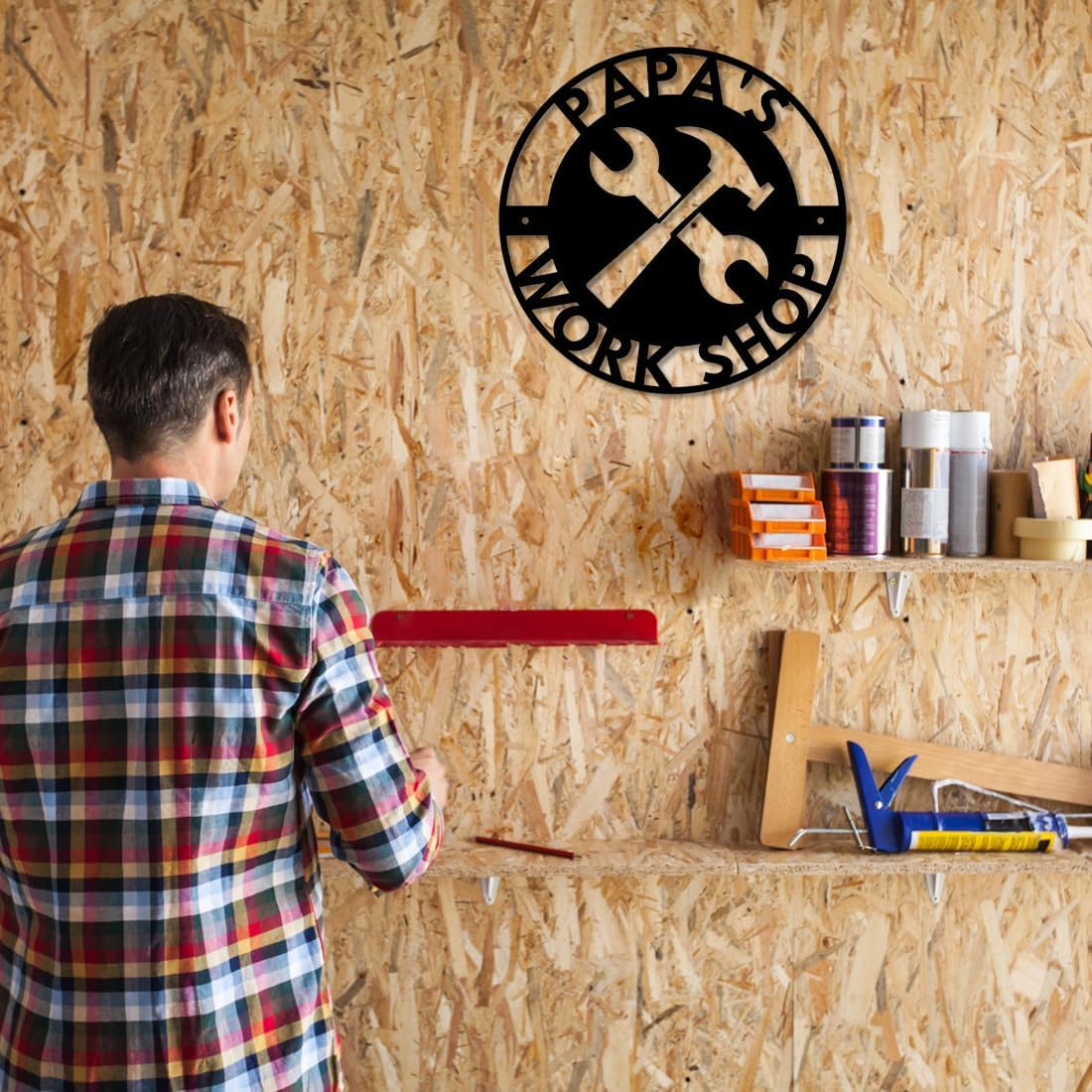 Personalized Papa's Work Shop Metal Sign, Custom Name Fathers Day Sign for Dad, Dad's Workshop Wall Art Tool Signs Man Cave Repair Room Garage Decor, Father’s Day Birthday Gifts for Daddy Grandpa (Style 4)