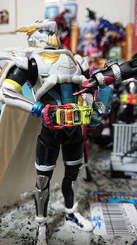 Amazon.co.jp: バンダイ(BANDAI) S.H.フィギュアーツ 仮面ライダー