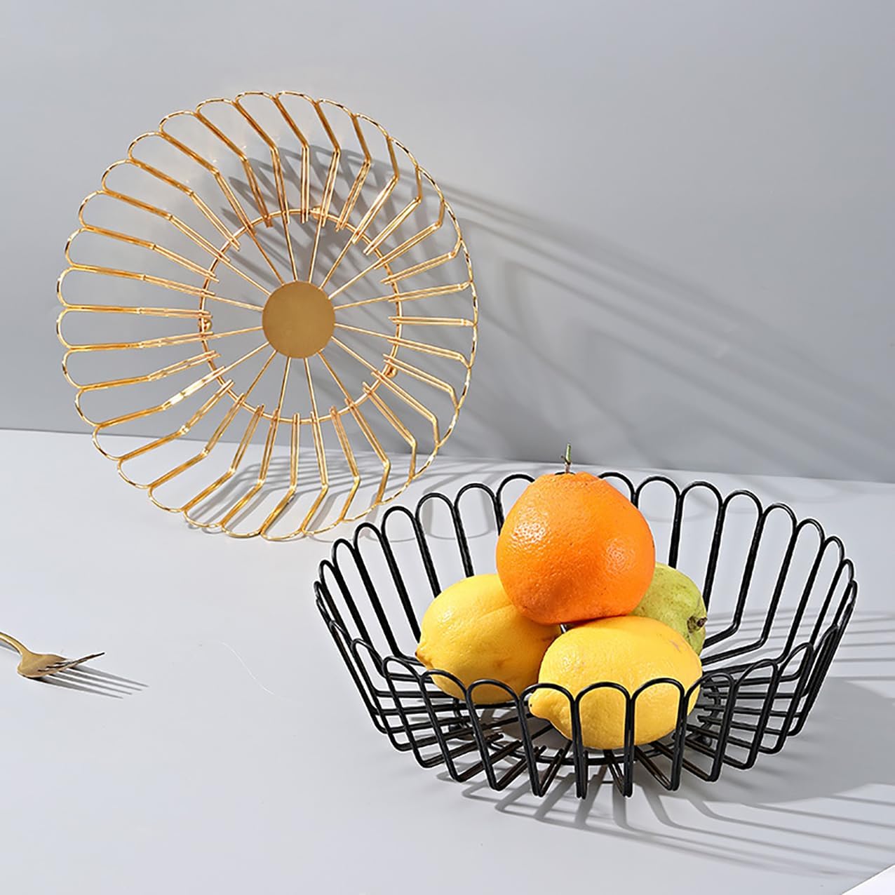 2PCS Metal Wire Fruit Basket,Large Round Storage Baskets for Bread,Metal Wire Bread Fruit Bowl Vegetable Stand Holder for Snacks,Modern Fruit Bowl Decorate Kitchen Counter（11 Inches Black）
