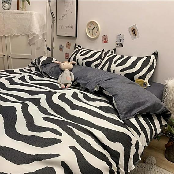 Bedding Duvet Cover Set Queen Size, Soft Breathable Floral Bedding Comforter Cover Set, with Zipper Closure Farmhouse Dorm Bedding Set for All Seasons, Inches 2 Pillow Cases,Black 1,Full