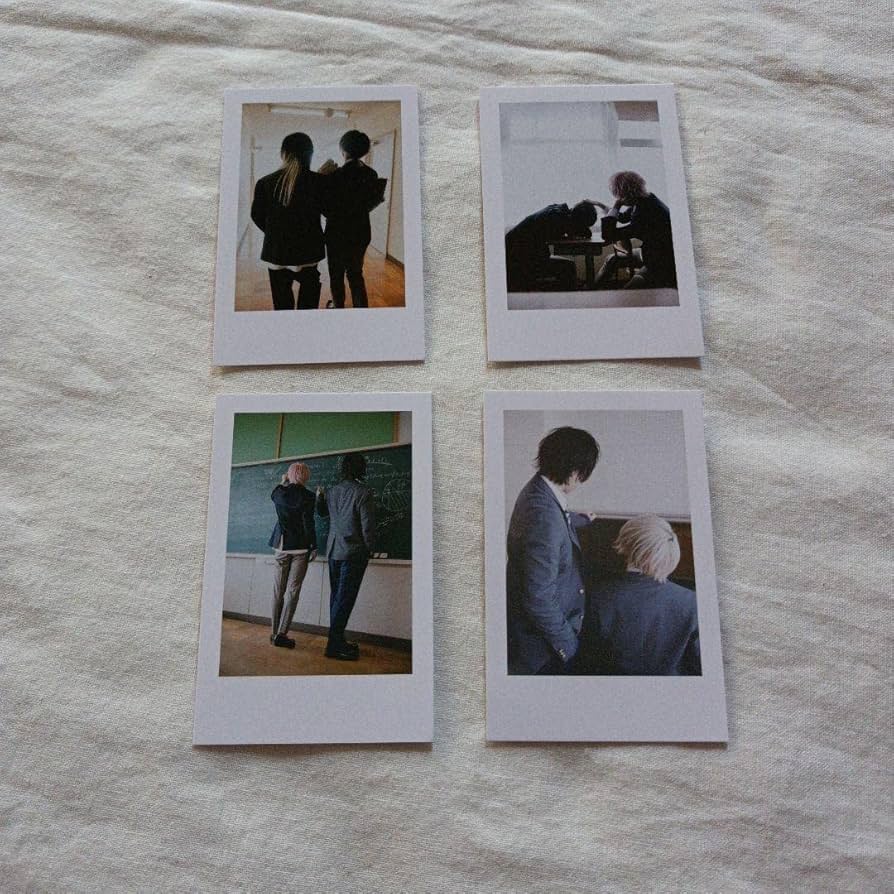 Amazon.co.jp: いれいす 実写チェキ ぴよにき 赤組 ないふ 青組