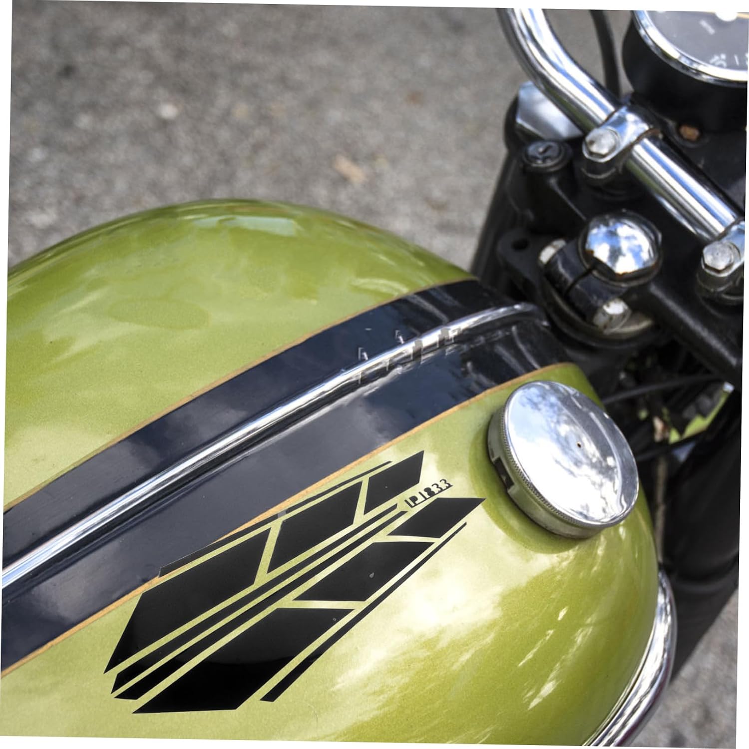 2sheets Motorcycle Gas Tank Stickers Decals for Electric Motorcycles and Motorbike Fit Easy Peel Stick Application Unique Eye-catching Design