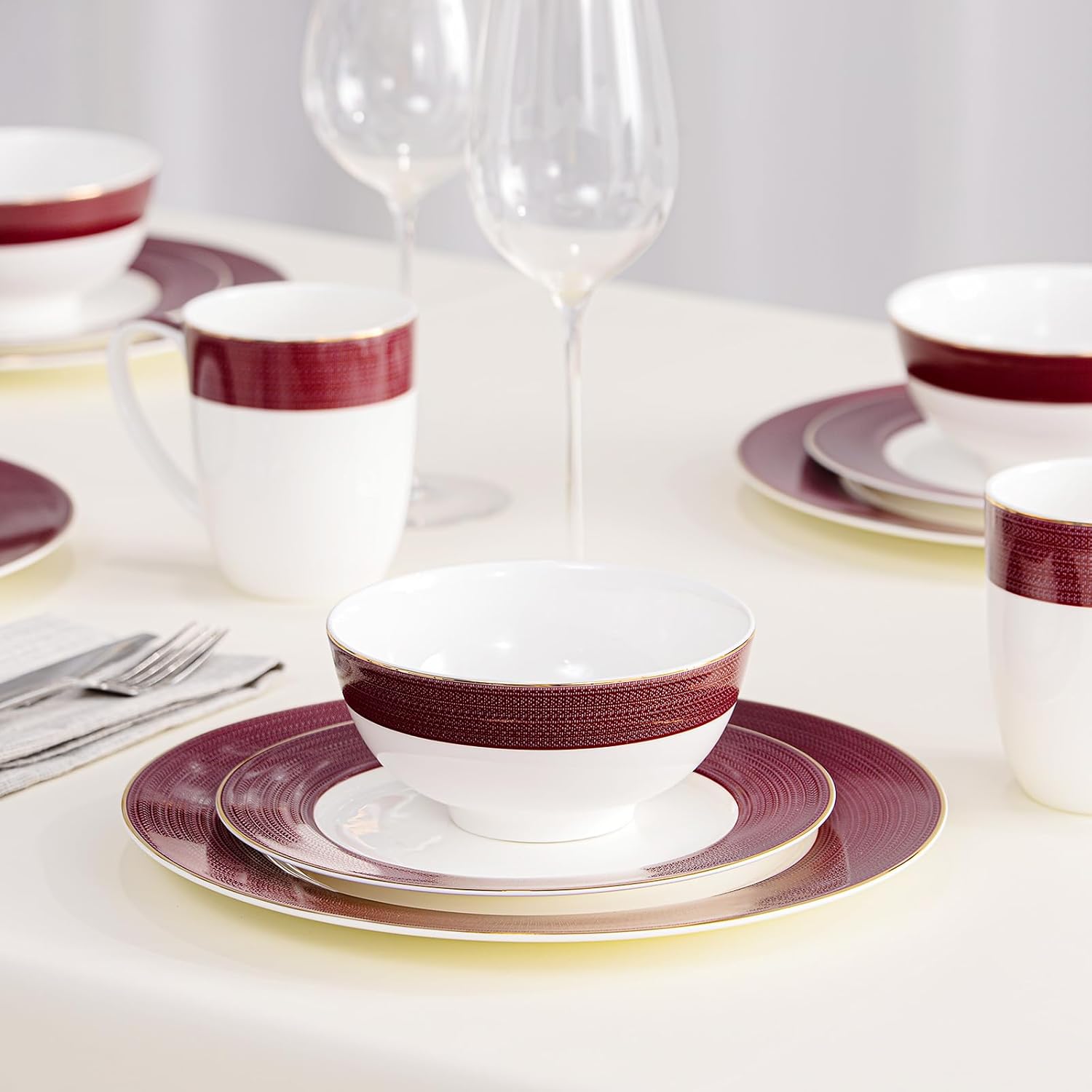 16-Piece Fine Bone China Dinnerware Set, Dinner Plates,Bowls and Mugs Set, Dishware Set for 4, With Selected Christmas Premium Red and Green pattern, White Embossed Spot Ornament and Gold Rim