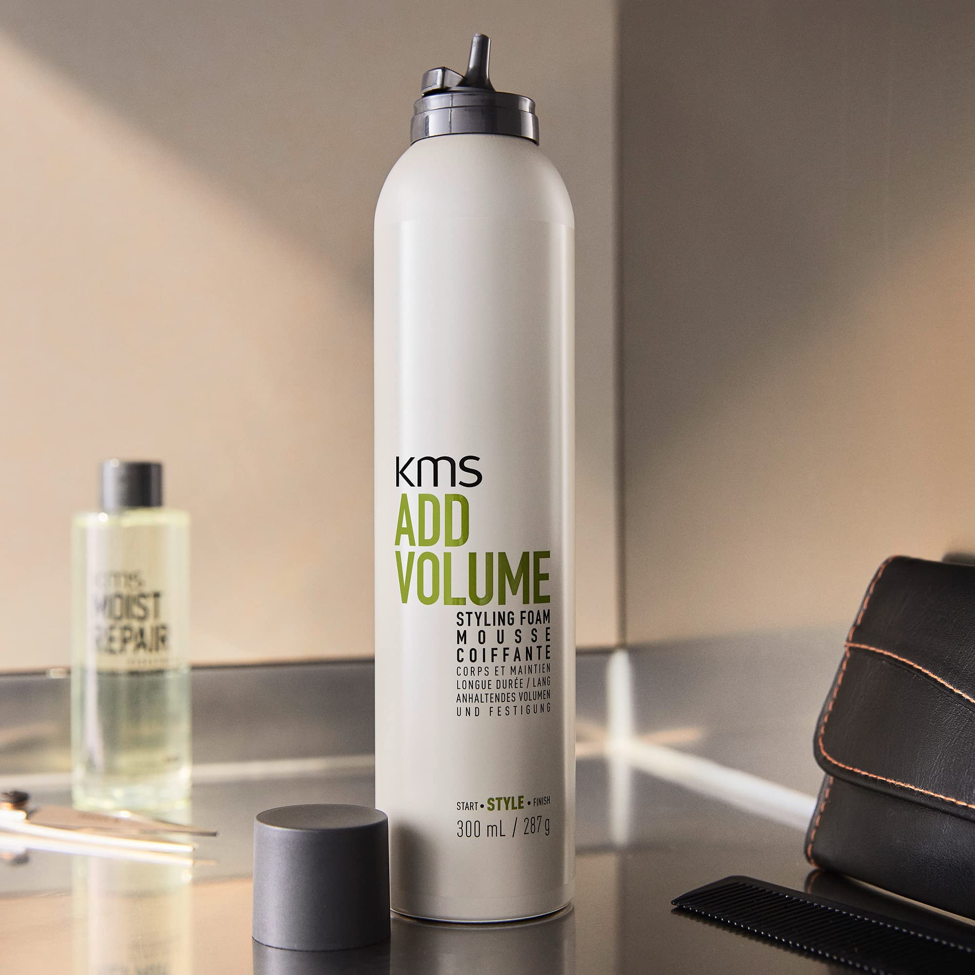 KMS ADDVOLUME, Schiuma modellate per capelli medio-fini, privi di volume, 300ml