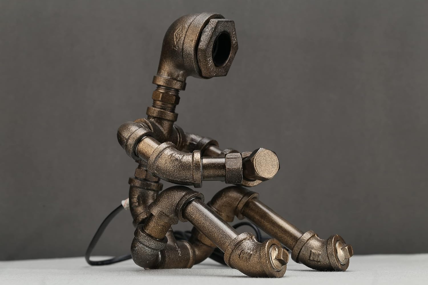 Steampunk Table Lamp, Vintage Industrial Plumbing Robot Table Lamp, Industrial Metal Robot Lamp, Antique Iron Robot Table Lamp for Bar Cafe Desktop