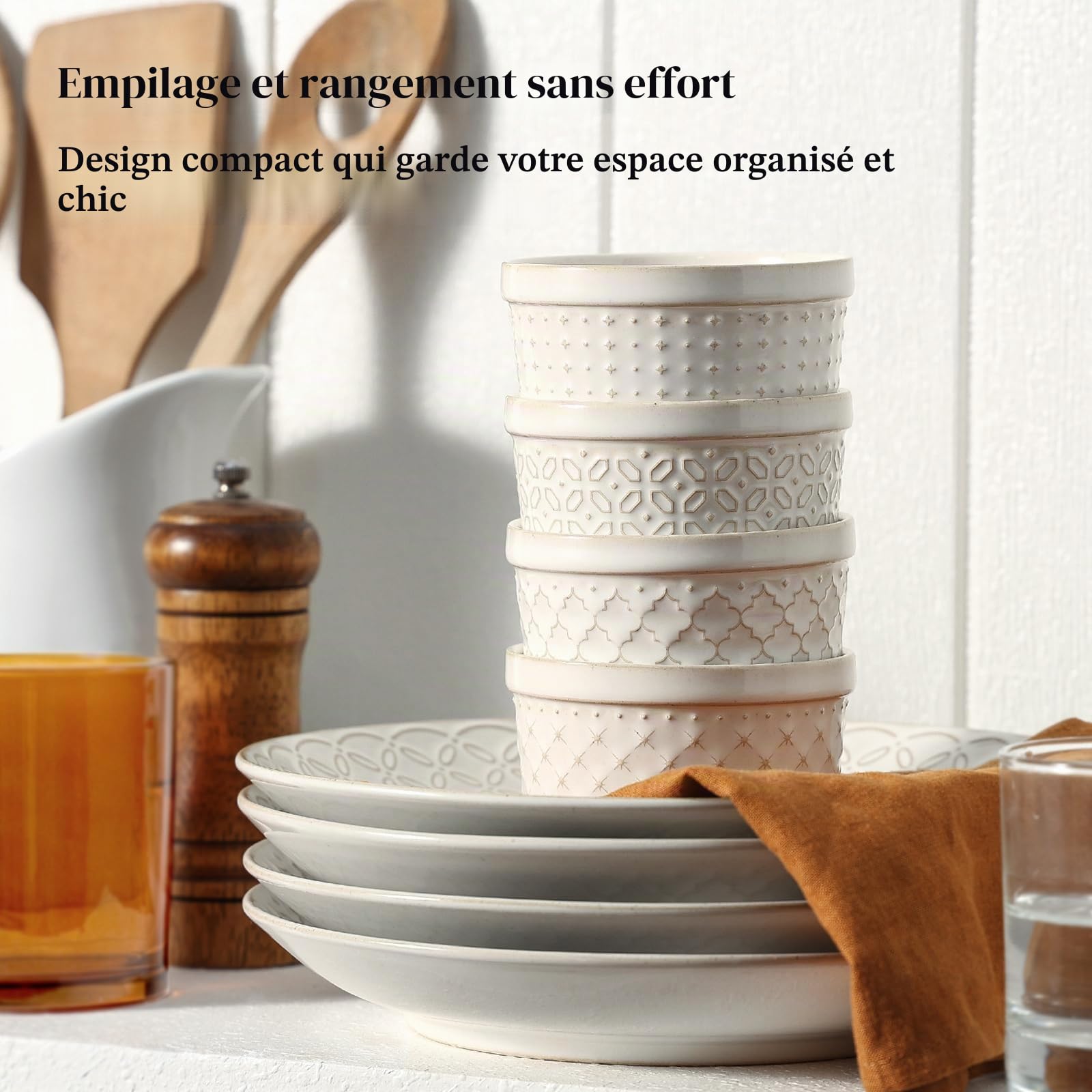 DOWAN Lot de 6 ramequins en porcelaine avec couvercles, ramequins pour crème brûlée, bols en céramique de 140 ml, résistants au four, pour soufflés, desserts, casseroles et trempettes
