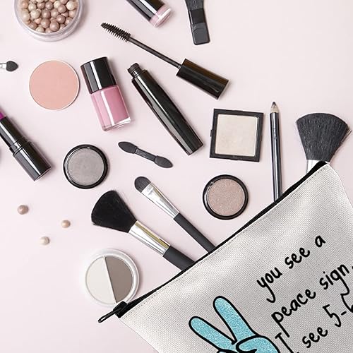 Miniatura 5 de TSOTMO Novedoso trabajo de parto y parto Enfermera Regalo You See A Peace Sign I See 2.0-2.4 in OBGYN Bolsa de maquillaje Bolsa de maquillaje,