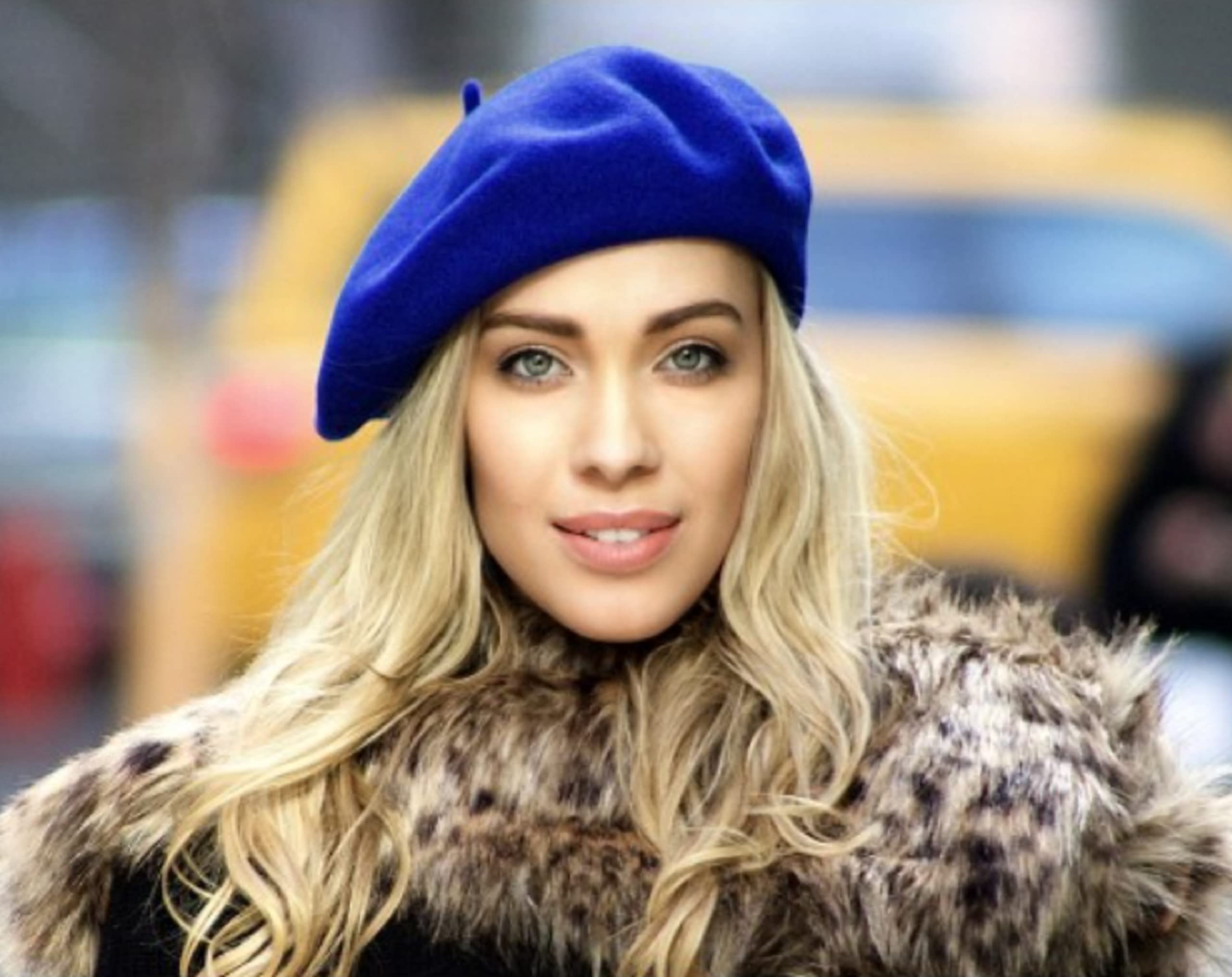 Ventewa Spain Unisex Wool Blend French Artist Beret Cap (Royal Blue) - Image 2 thumbnail