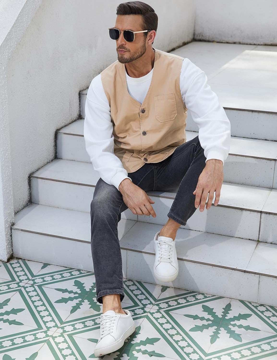 Gihuo Men's Travel Vest Casual Outdoor Multi-Pocket V-Neck Button Cotton Workwear Vest - Image 5