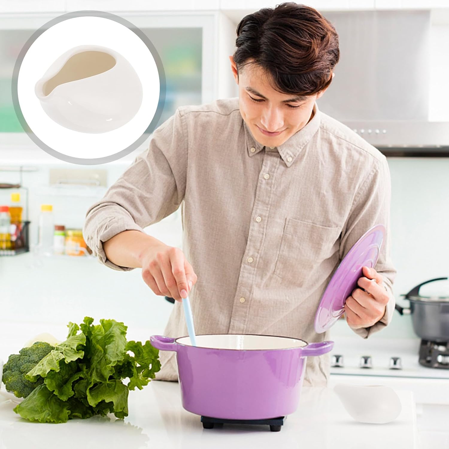 Ceramic Gravy Boat Sauce Pitcher with Ergonomic Shape