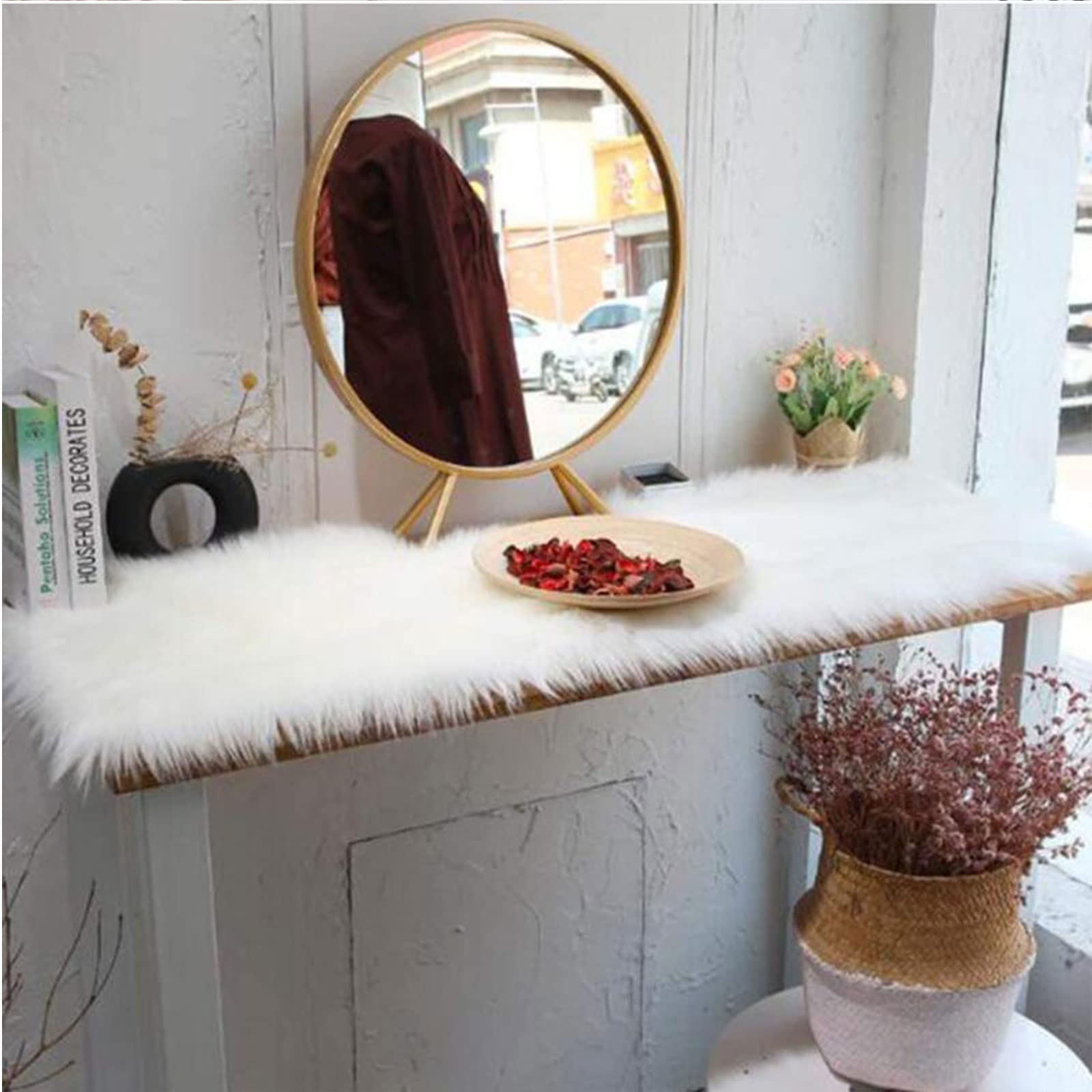 Amazon｜フェイクファーテーブルクロス,ぬいぐるみ窓の表示カーペット 