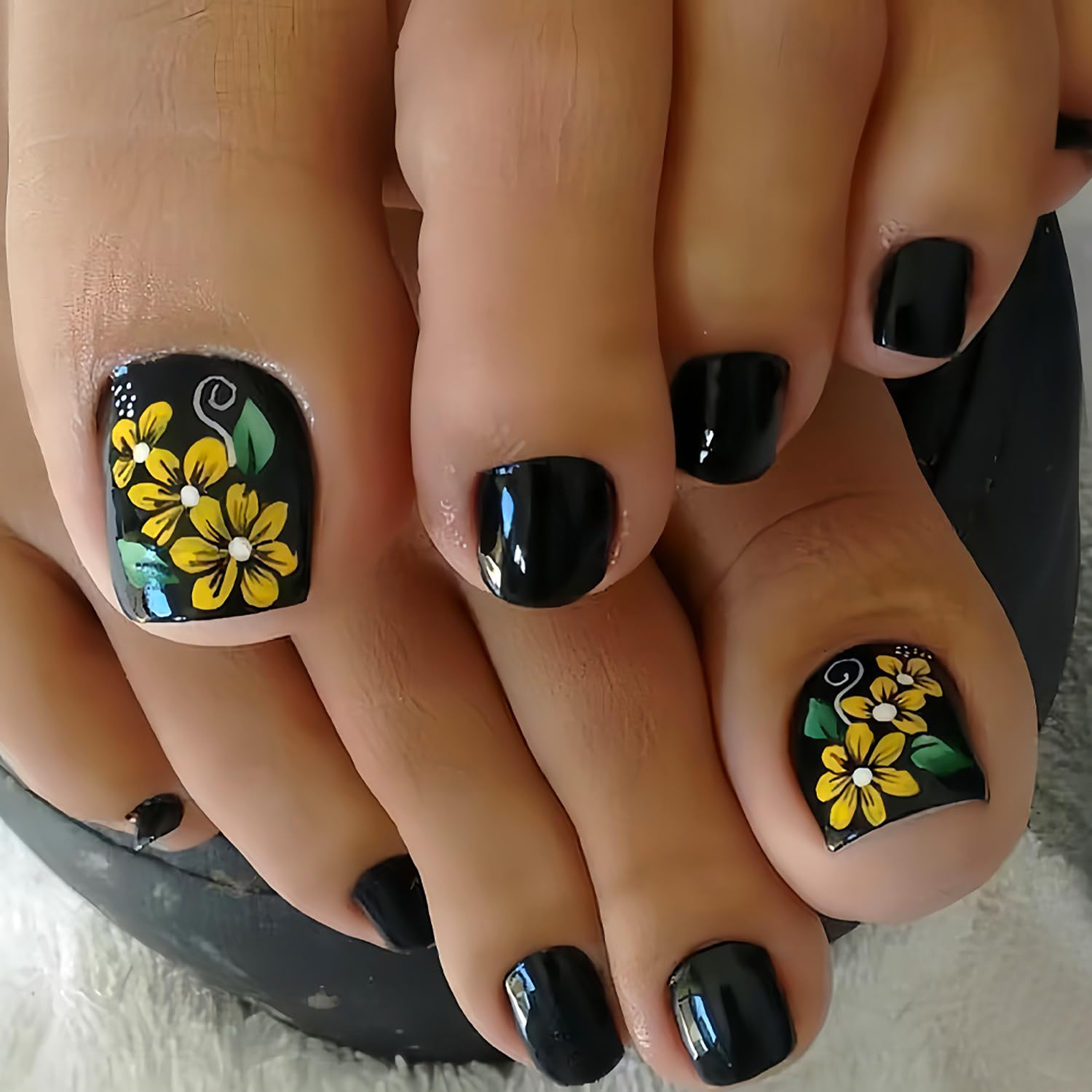 Yellow Flower False Toenails - Reusable Black Summer Nails