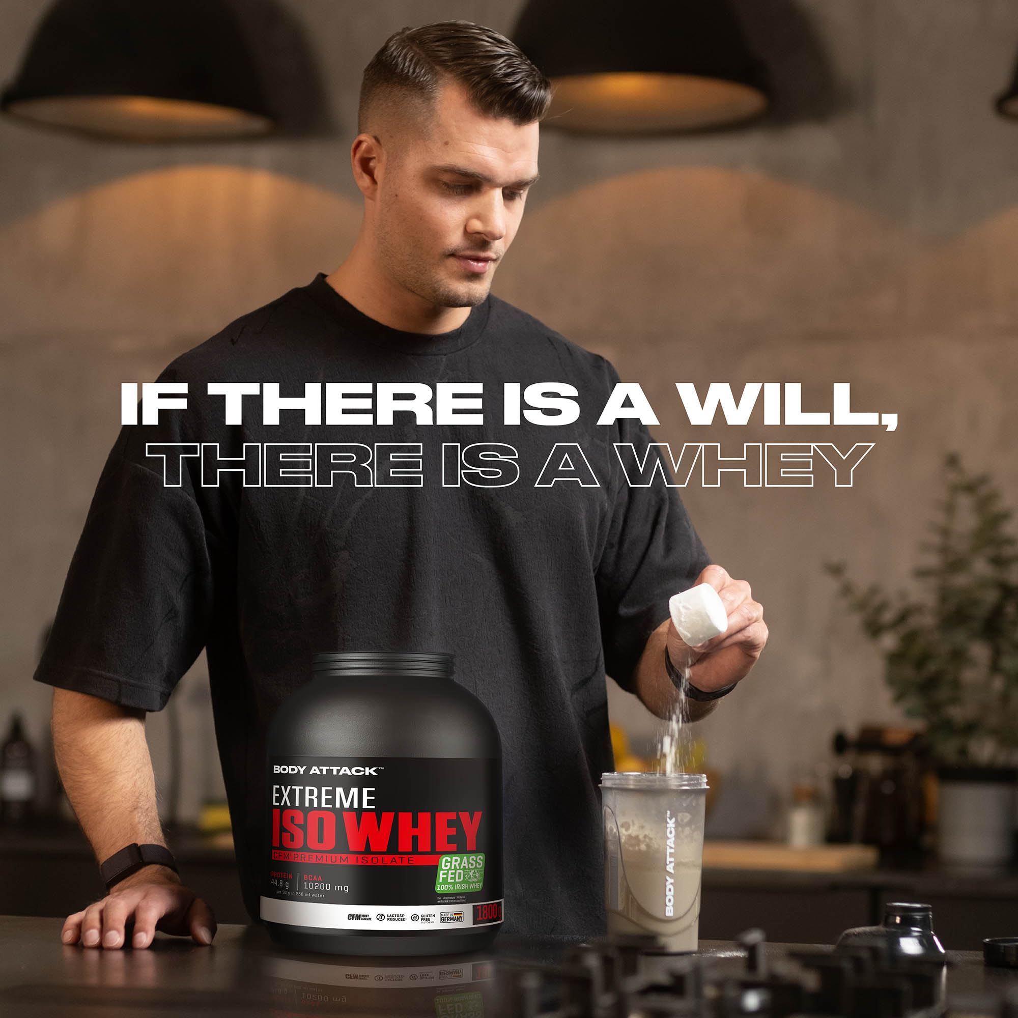 Body Attack Extreme Iso Whey, Vanille, 1,8 kg, CFM Whey Protein Isolat aus 100% irischer Weidemilch, glutenfrei, reich an EAAs, perfekt löslich, fettarm, ohne Aspartam, 90,6% Isolat-Anteil