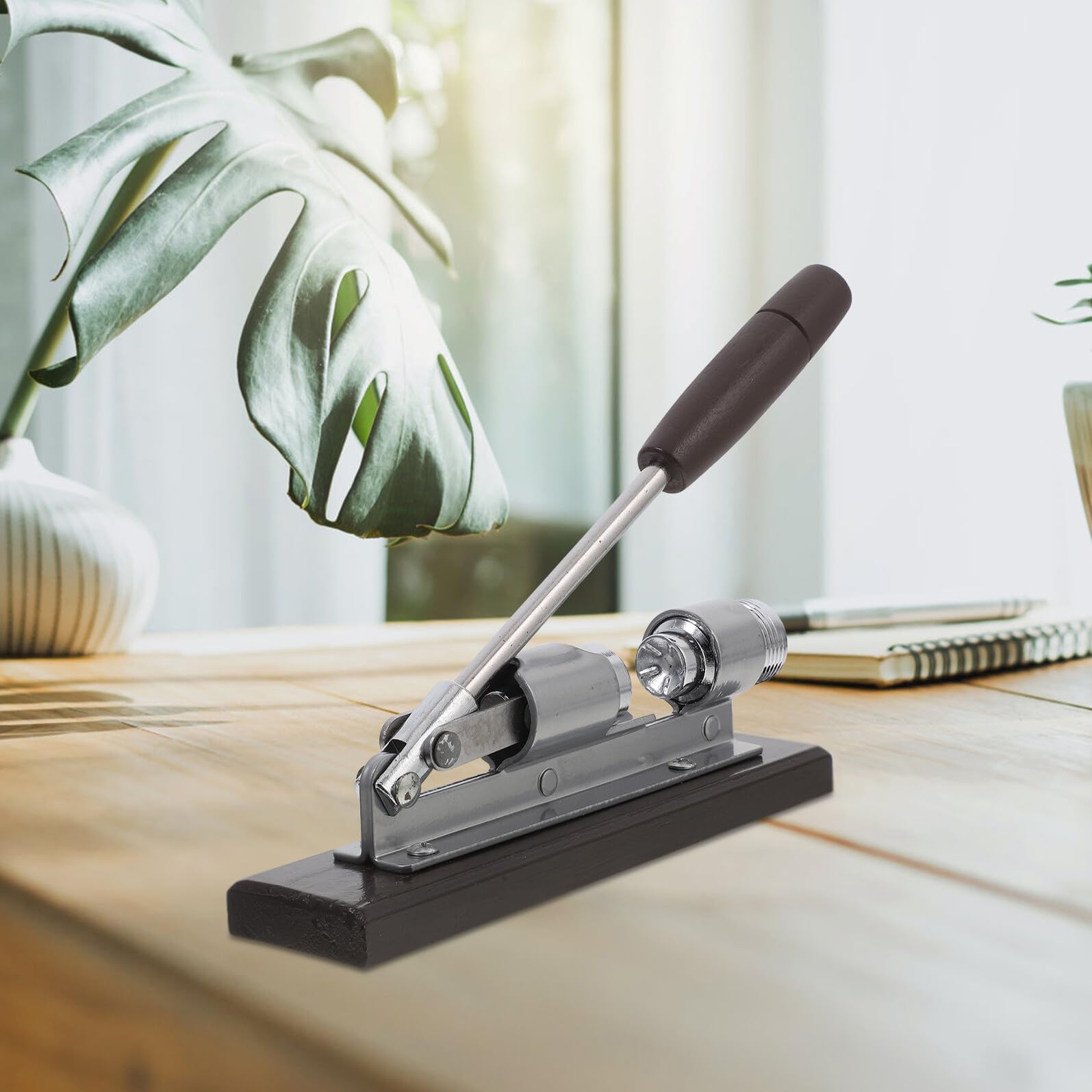Pinza per Noci Manuale Pesante in Legno di Faggio e Lega di Alluminio Manico Ergonomico per Aprire Noci in Cucina