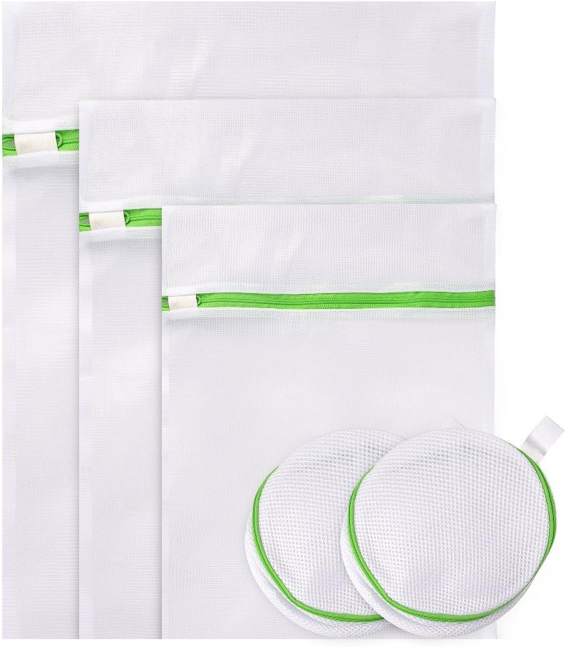Moscany Set of 5 Mesh Laundry Bags for Underwear, Bra and Lingerie - 2 Bra Bags and 3 Wash Bags ( green )