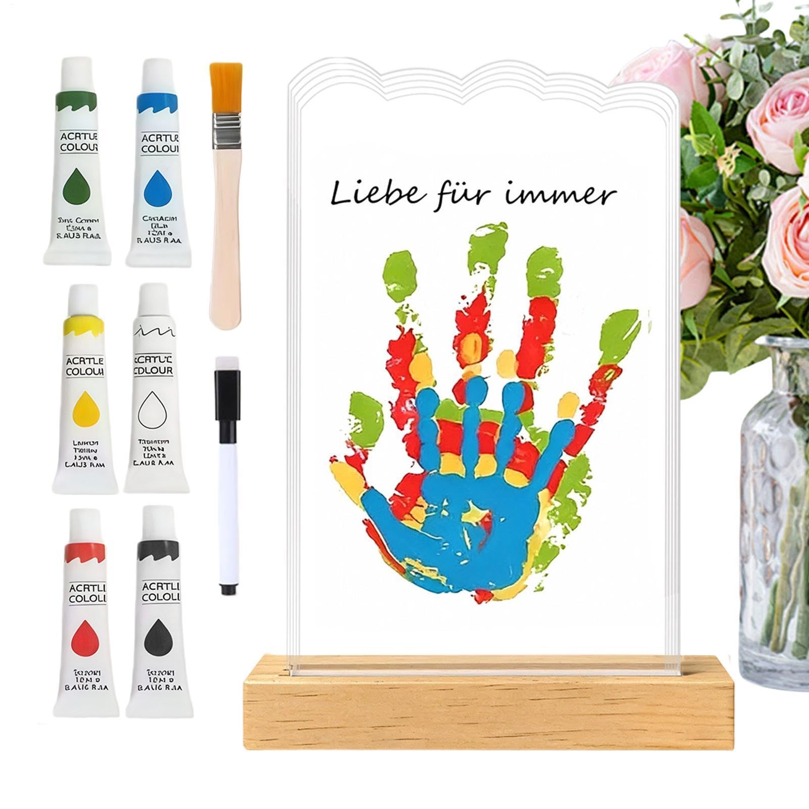 Ensemble d'empreintes de mains pour sceller l'amour d'une épouse et de ses enfants