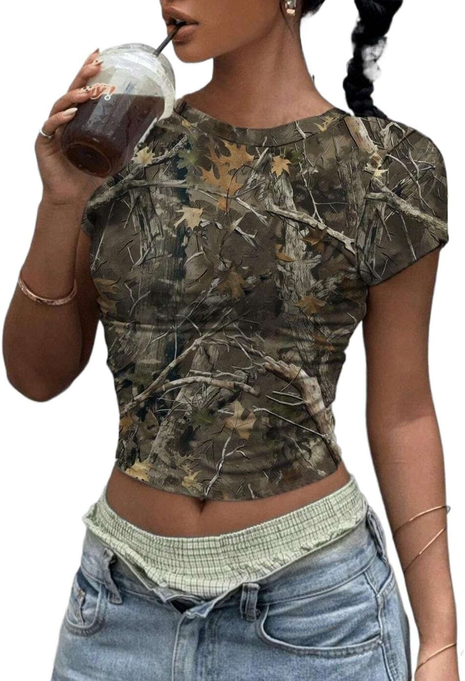 KIGRAG Women Y2k Camo Graphic Fitted Tees Crewneck Crop Tops Leaf Print Short Sleeve Tight T Shirts Grunge Going Out