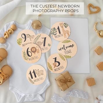 Baby Monthly Milestone Cards Sign - 7 Double Sided Animals Marker Wooden Circles Discs Newborn Photography Prop, Pregnancy Journey Birth Announcement Sign Baby Boy and Girl Gift Sets