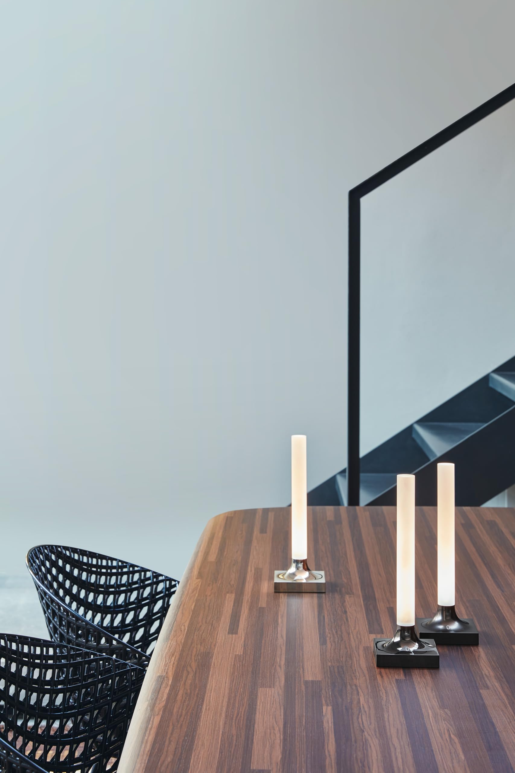 Kartell Goodnight, Batteriebetriebene Tischleuchte, Dimmbare, H 29 cm, Champagner Glänzend