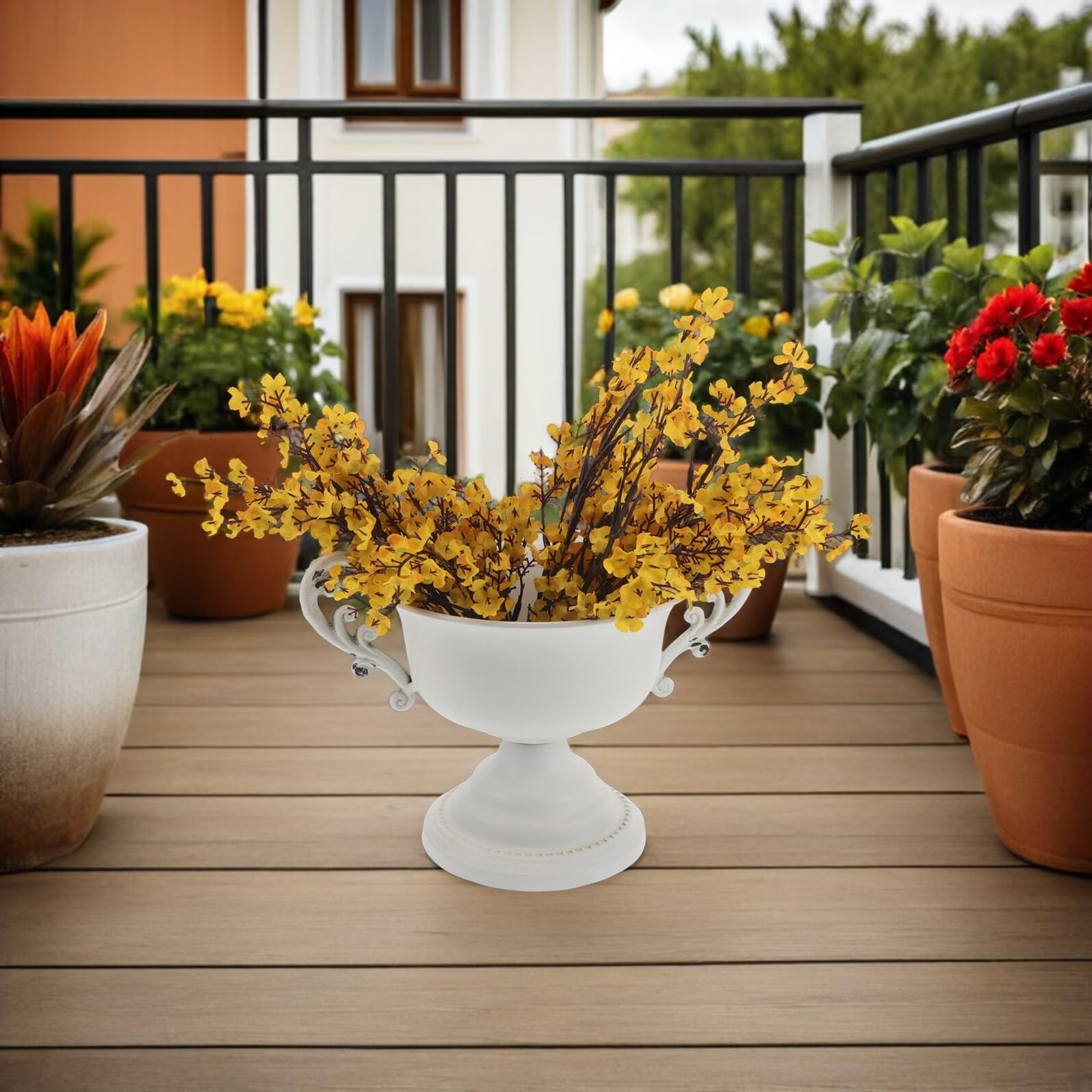Vintage Metall Pflanzgefäß Urnenform 28cm Rustikaler Blumentopf aus Eisen für Terrasse Garten Dekorative Gartenvase für Innen und Außen Handgefertigt mit Breiter Öffnung